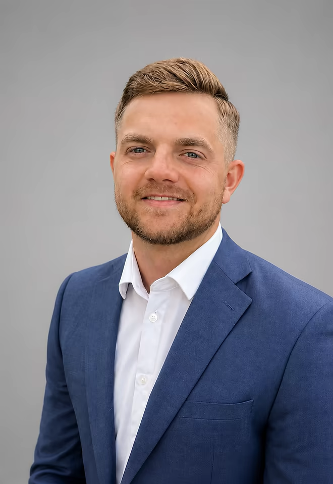 Portrait of Josh Glenn, CFP®, AFC®